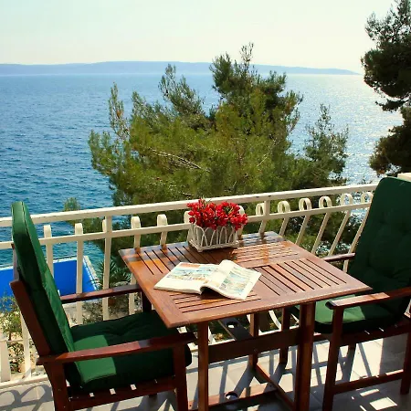 Pinia.2 Apartment *